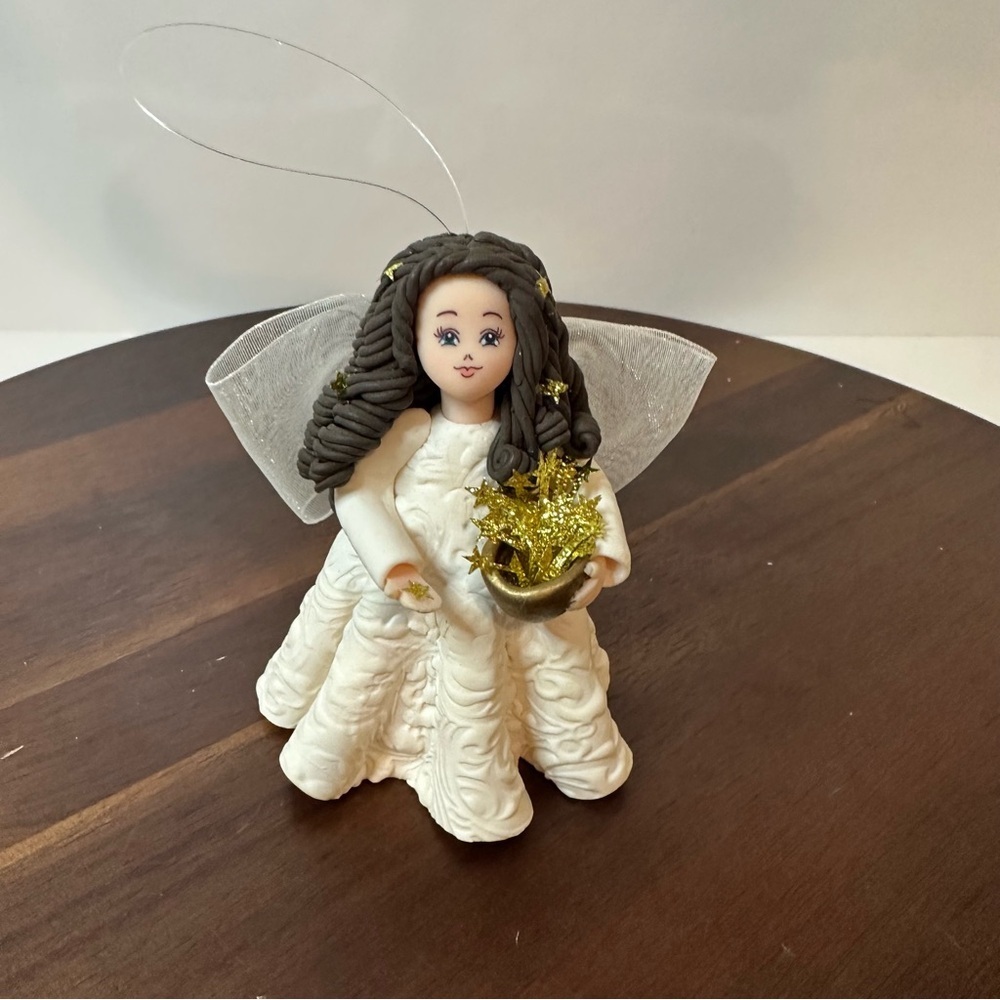 VTG Avon Kneeded Angels Handcrafted Angel Ornament Shooting Gold Stars Basket